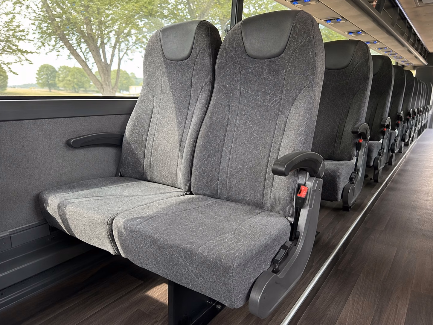 broken arrow wedding venue shuttle bus services that keep your day on schedule